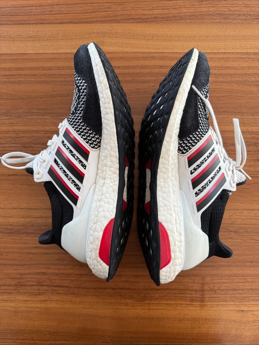 Men’s Adidas Ultraboost 1.0 U of L Cardinals special edition sz 7.5